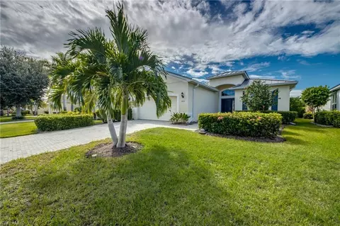 2616 Maraval Ct, Cape Coral, FL 33991