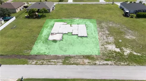 1423 NW 37th Pl, Cape Coral, FL 33993