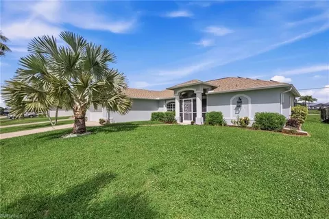 919 NW 6th Pl, Cape Coral, FL 33993