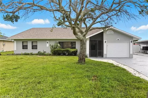 728 Tower Dr, Cape Coral, FL 33904