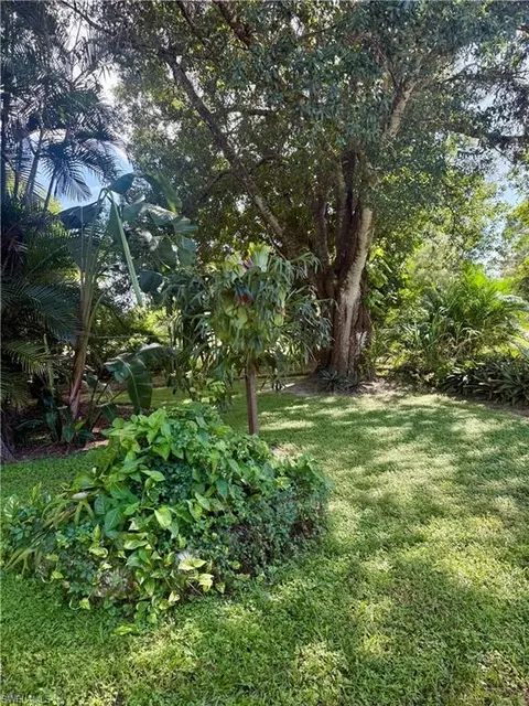 8180 Breeze Dr, North Fort Myers, FL 33917