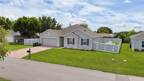 2218 SE 4th St, Cape Coral, FL 33990