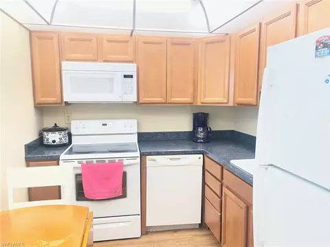 6220 Augusta Dr #301, Fort Myers, FL 33907