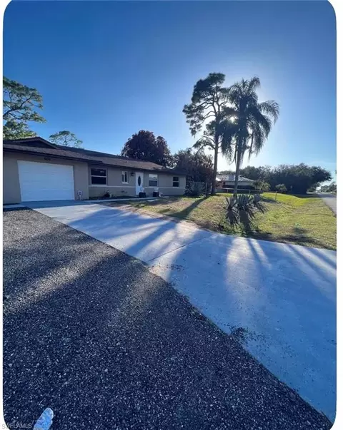 405 W 5th St, Lehigh Acres, FL 33972