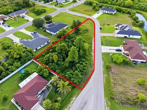 47774779 22nd St SW, Lehigh Acres, FL 33973