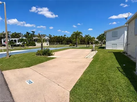 19681 Summerlin Apt 423 Rd, Fort Myers, FL 33908