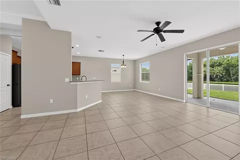 Living - 12218 Lavender Loop, Bradenton, FL 34212 photo 7 of 9