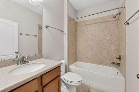Bath - 12218 Lavender Loop, Bradenton, FL 34212 photo 3 of 3