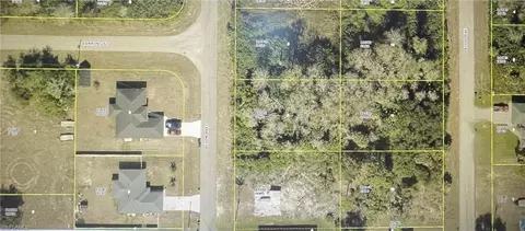 818 Acton Ave, Lehigh Acres, FL 33971 photo 3