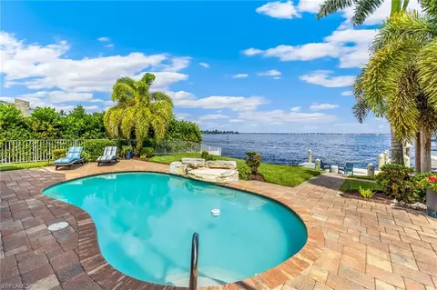 2901 SE 22nd Pl, Cape Coral, FL 33904