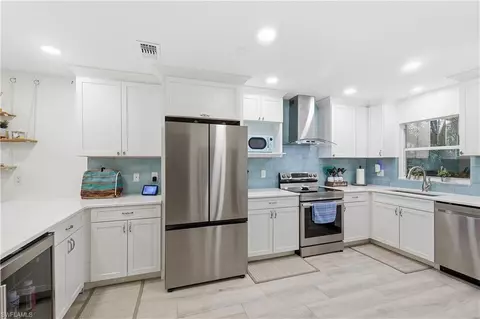 1220 SE 40th St # 8, Cape Coral, FL 33904