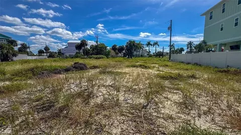 100104 Jefferson St, Fort Myers Beach, FL 33931