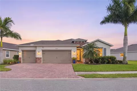 18121 Everson Miles Cir, North Fort Myers, FL 33917