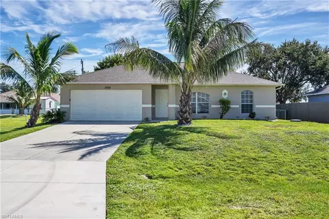 2035 NE 8th Pl, Cape Coral, FL 33909