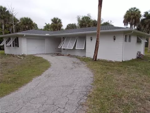70467058 Maida Ln, Fort Myers, FL 33907