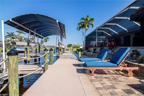 2031 Cornwallis Pkwy, Cape Coral, FL 33904