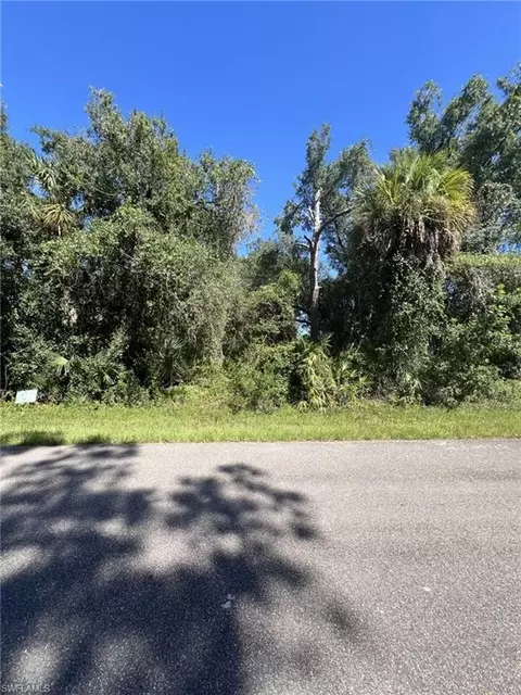 1234 Tyrone St, Port Charlotte, FL 33952