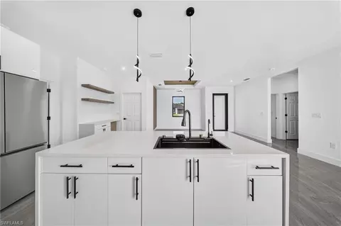 Kitchen - 2621 40th St W, Lehigh Acres, FL 33971 photo 5 of 6