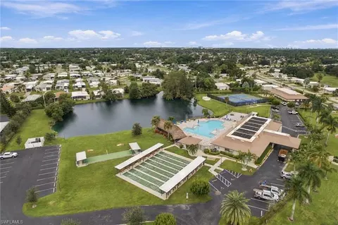 View/Area - 105 Calais Ct, Naples, FL 34112 photo 6 of 8