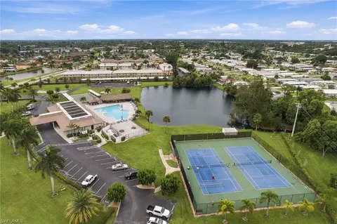 View/Area - 105 Calais Ct, Naples, FL 34112 photo 7 of 8