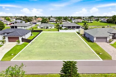 1705 NW 4th Ter, Cape Coral, FL 33993