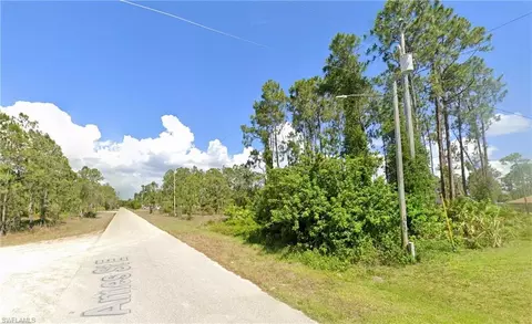 610 Ames St E, Lehigh Acres, FL 33974 photo 2