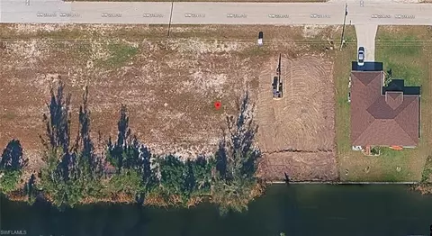2206 NW 21st St, Cape Coral, FL 33993