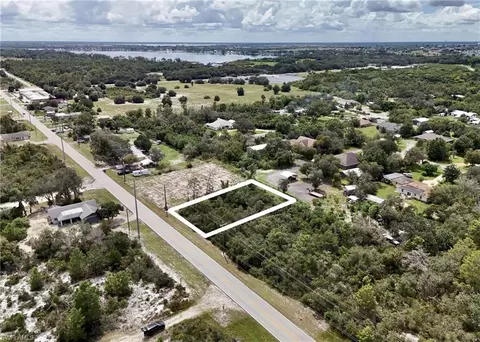 204 Hallmark Ave, Lake Placid, FL 33852