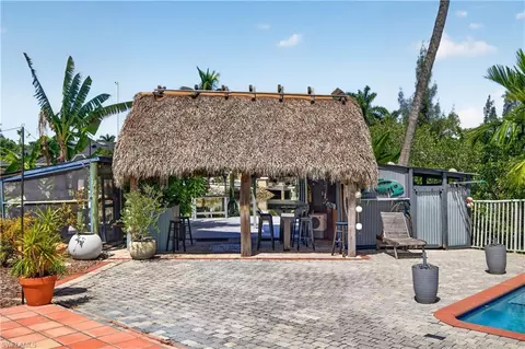 18310 Pioneer Rd, Fort Myers, FL 33908