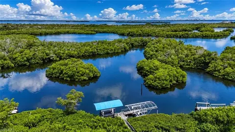 4769 Tahiti Dr, Bonita Springs, FL 34134