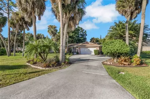 2339 Westwood Rd, North Fort Myers, FL 33917