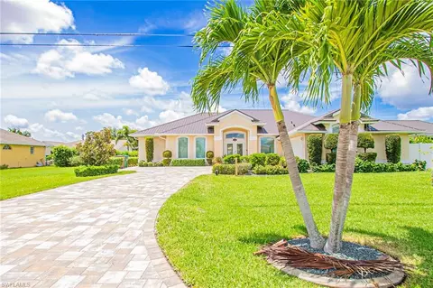 2820 SW 31st Ln, Cape Coral, FL 33914