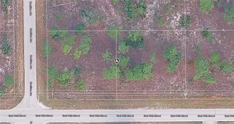 3001 E 3003 E 10th St, Lehigh Acres, FL 33972