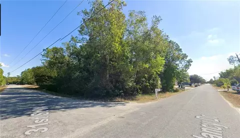 2848 Nancy Dr, Lehigh Acres, FL 33971 photo 2