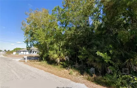 2848 Nancy Dr, Lehigh Acres, FL 33971 photo 6
