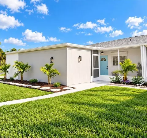 8381 Antigua Ct, Fort Myers, FL 33907