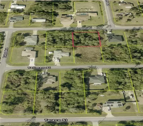 3743 Kittyhawk Dr, Fort Myers, FL 33905