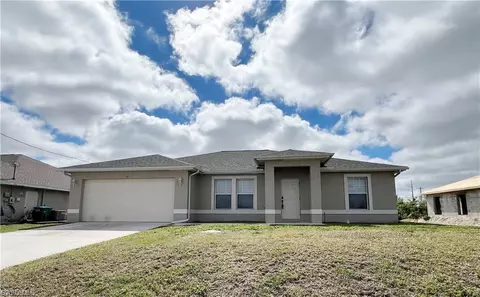 10 NE 20th St, Cape Coral, FL 33909