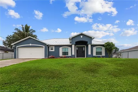 1330 NE 33rd Ln, Cape Coral, FL 33909
