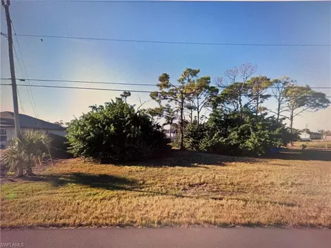 2010 NE 34th Ter, Cape Coral, FL 33909