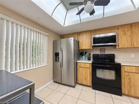 11610 Caravel Cir #102, Fort Myers, FL 33908
