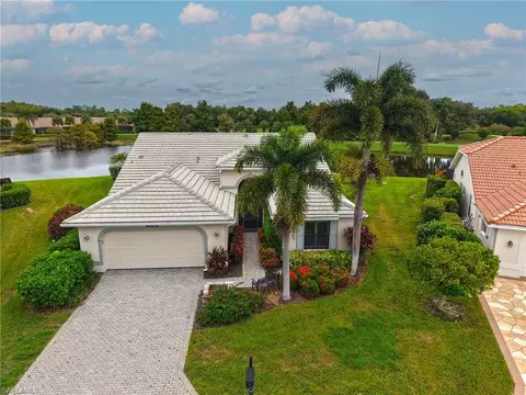 9201 Old Hickory Cir, Fort Myers, FL 33912