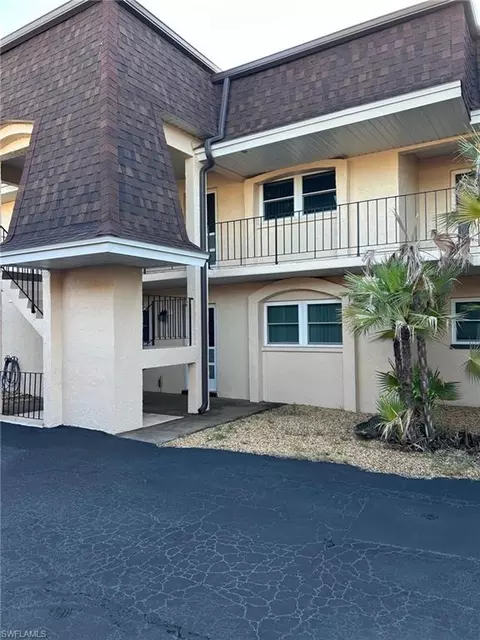 7401 Constitution Cir #5B, Fort Myers, FL 33967