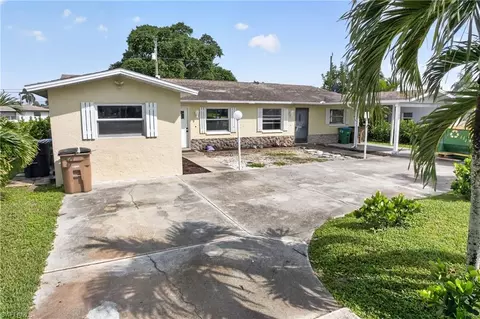 5227 Coronado Pkwy, Cape Coral, FL 33904