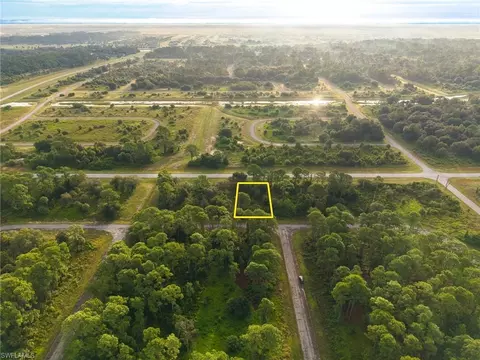 124 Horseshoe Loop, Labelle, FL 33935 photo 4