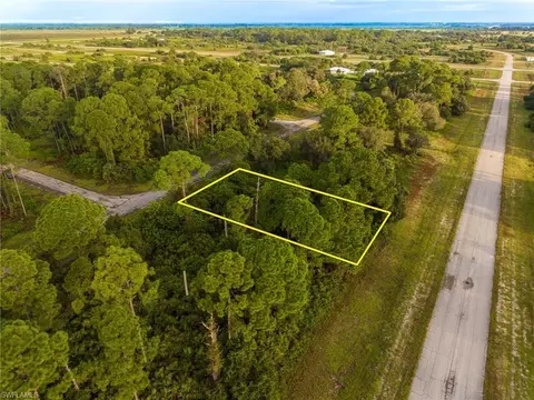 124 Horseshoe Loop, Labelle, FL 33935 photo 8