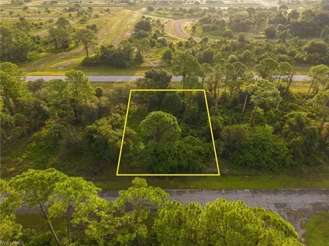 124 Horseshoe Loop, Labelle, FL 33935 photo 2