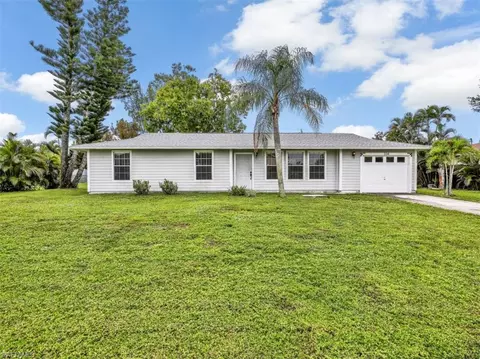 334 SW 28th Ter, Cape Coral, FL 33914
