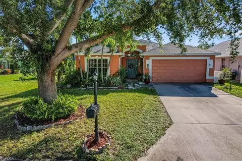 9230 Middle Oak Dr, Fort Myers, FL 33967
