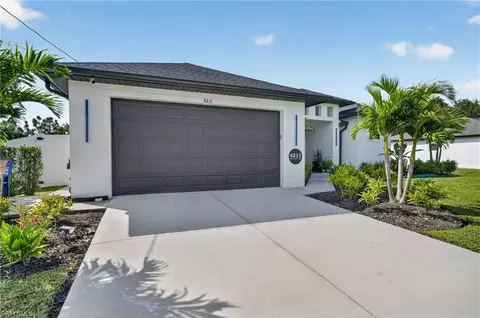 4211 10th St SW, Lehigh Acres, FL 33976
